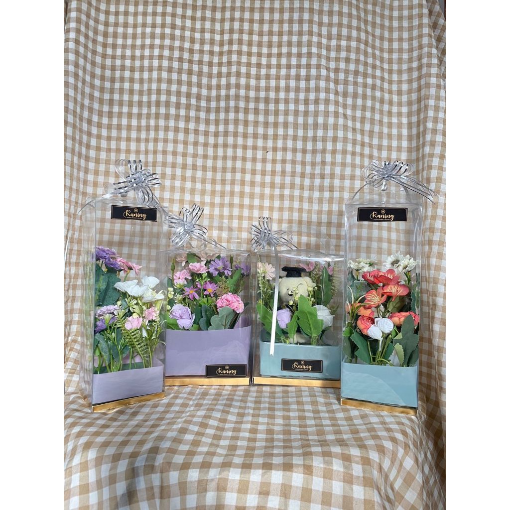 

Bloom Box Kotak Transparan Artificial Flower / Box Gift