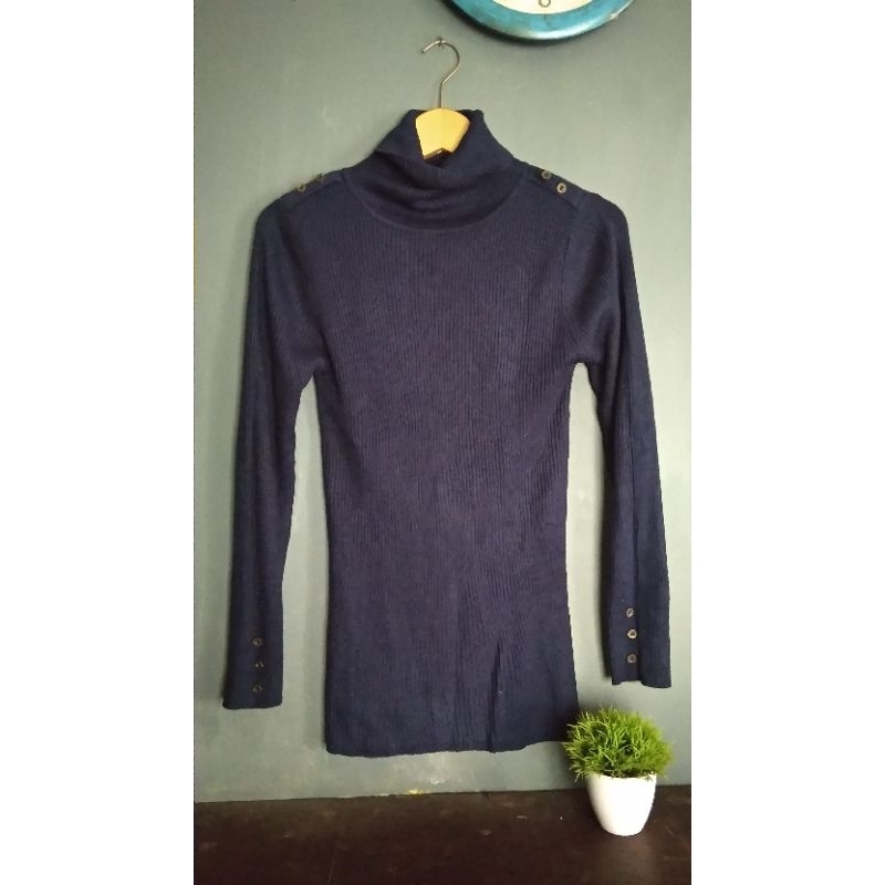 atasan wanita preloved turtleneck preloved turtleneck navy preloved