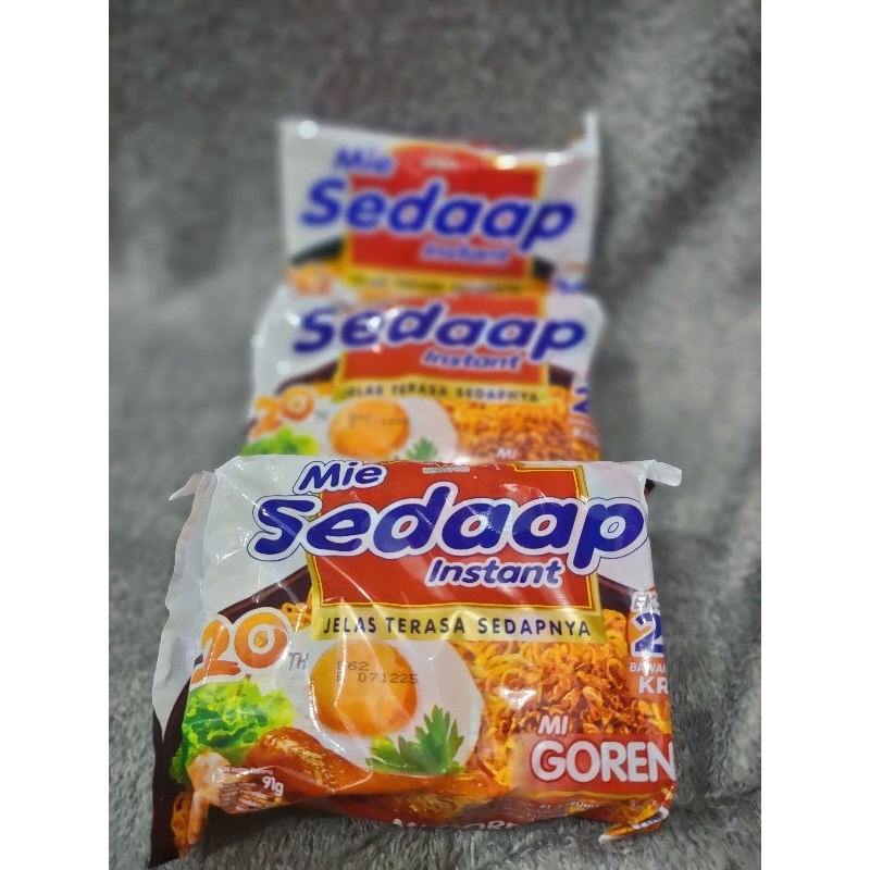 

Sedaap Goreng [ 91gr X 3 pcs ].
