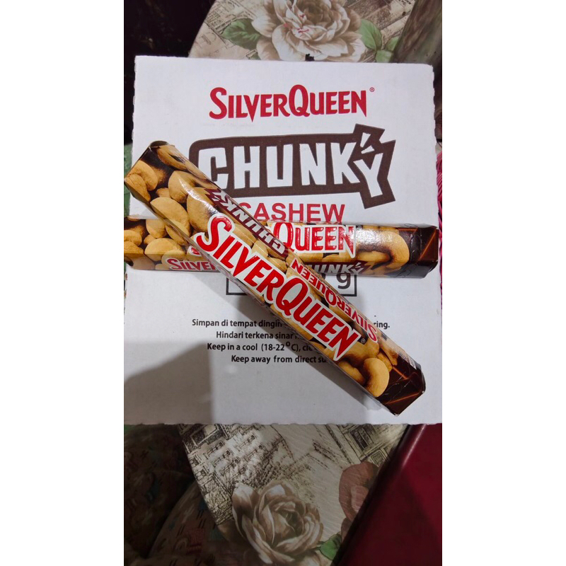

Coklat Silverqueen Chunky Bar Cashew 85 gr