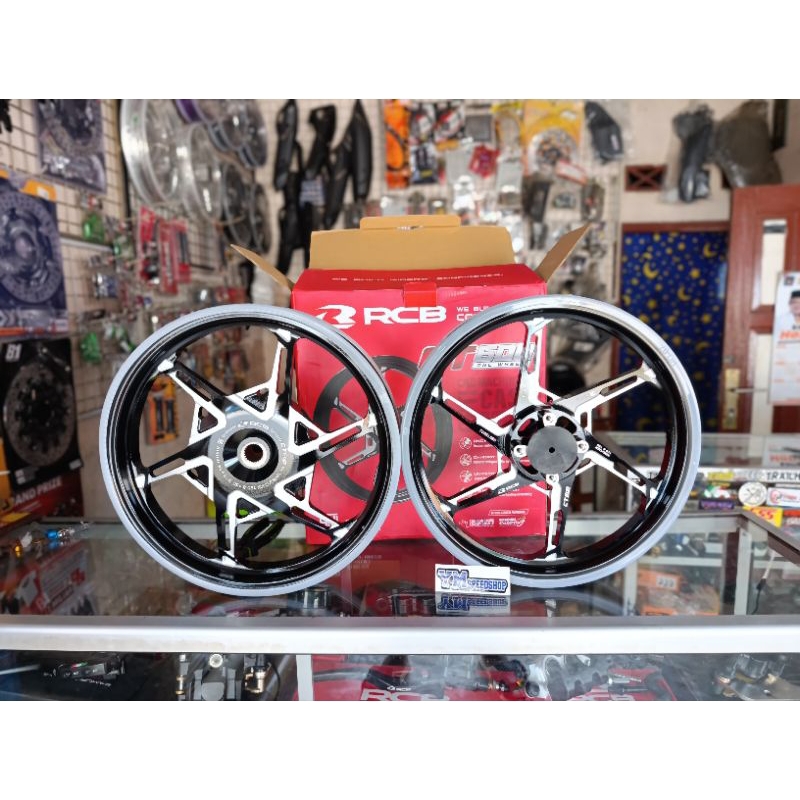 Velg RCB CT600 Black pnp Vario 125 Vario 150 old dan new original ring14