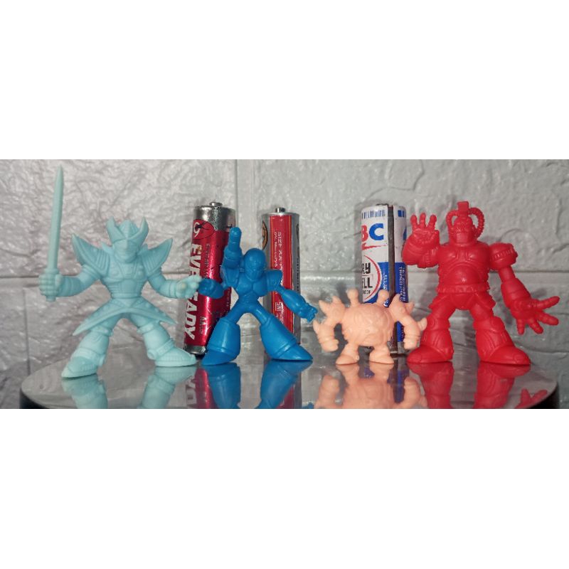 megaman dan x karet mini figure