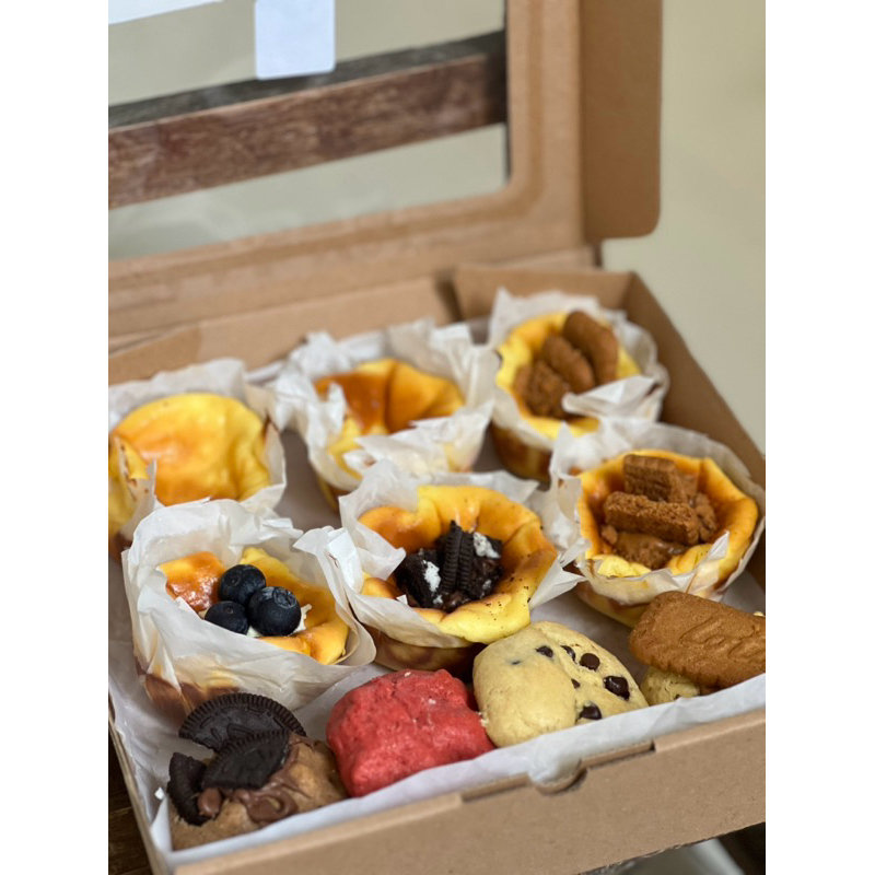 

Party pack burnt cheese cake isi 6 + cookies isi 4