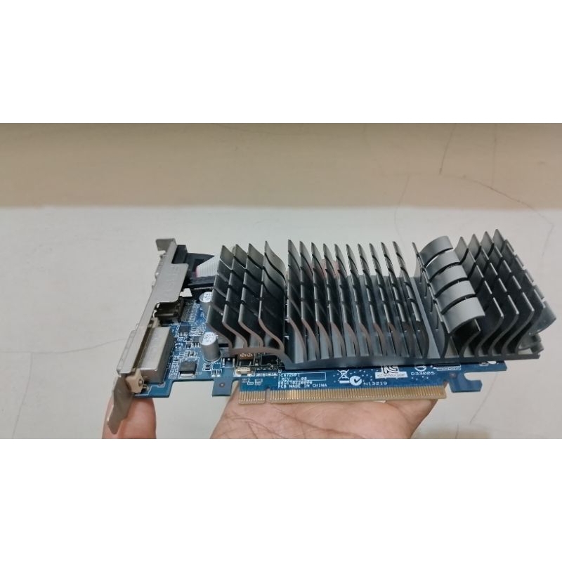 VGA ASUS EN210 1GB DDR3  silent