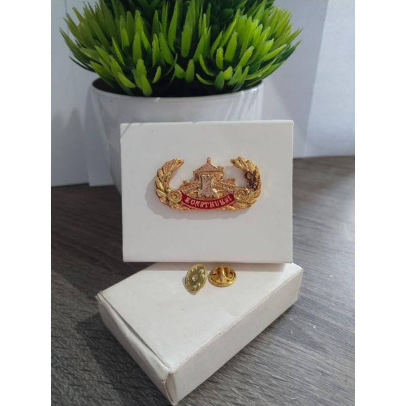 PIN KONTRUKSI TNI POLRI bahan berkualitas