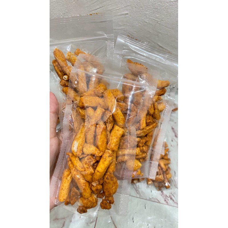 

cemilan stik Basreng pedas gurih kriuk kriuk