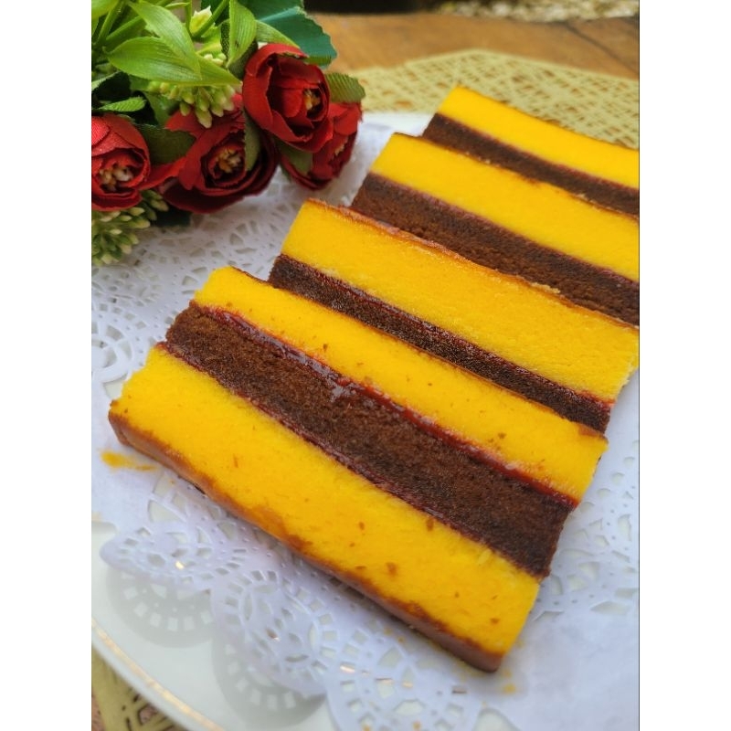 

LAPIS SURABAYA SLICE by Fafa's Cookies