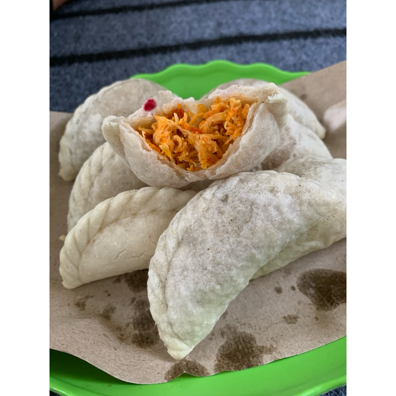 

Cireng isi aneka rasa ( isi 10 + saos cocol ) Bisa pilih rasa sesuka kamu