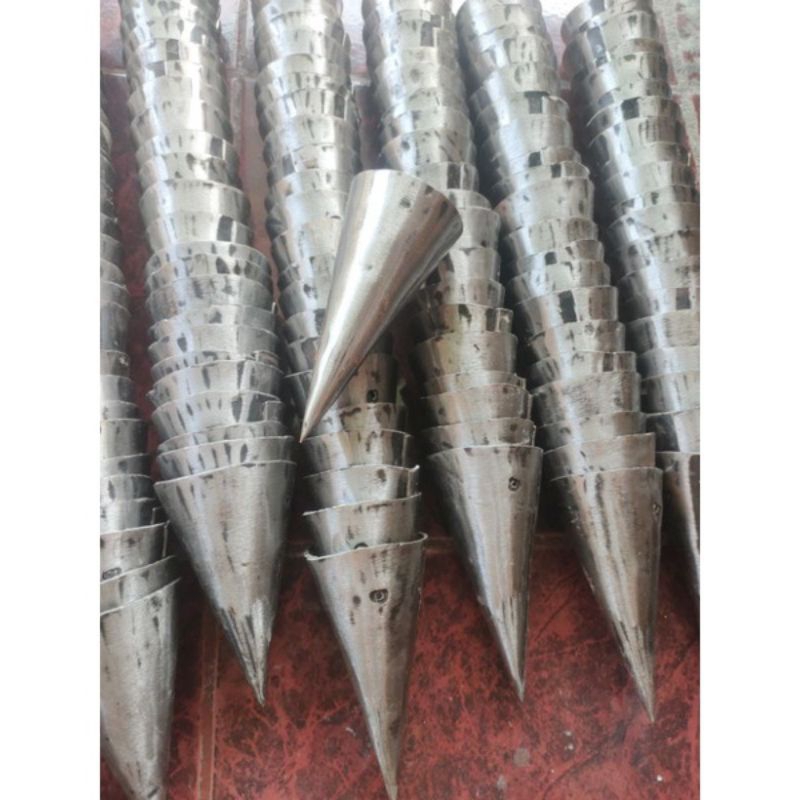 KLONTONG GEJEK CAJU BAHAN BESI TEBAL ALAT UNTUK TANAM JAGUNG