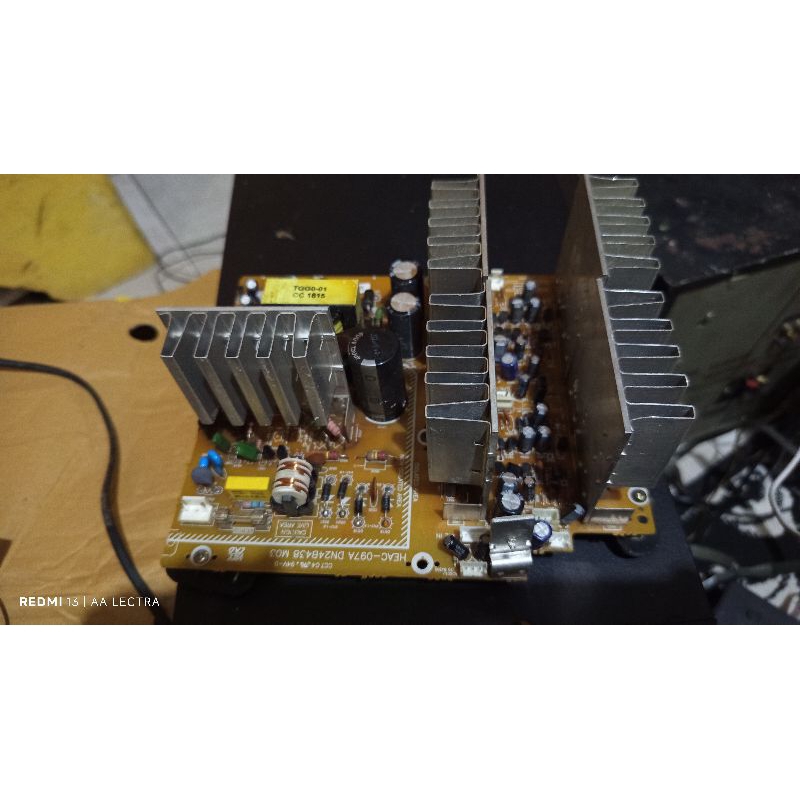 Mesin  speaker aktif Polytron Pas 28