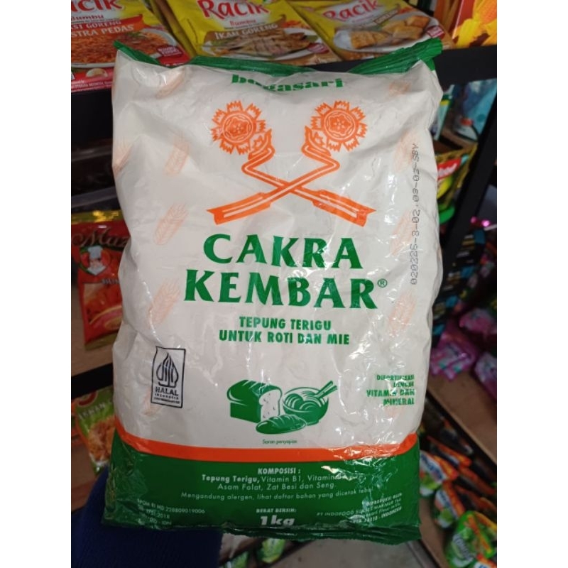 

Tepung Segitiga Biru, Cakra Kembar dan Lencana Merah 1 kg