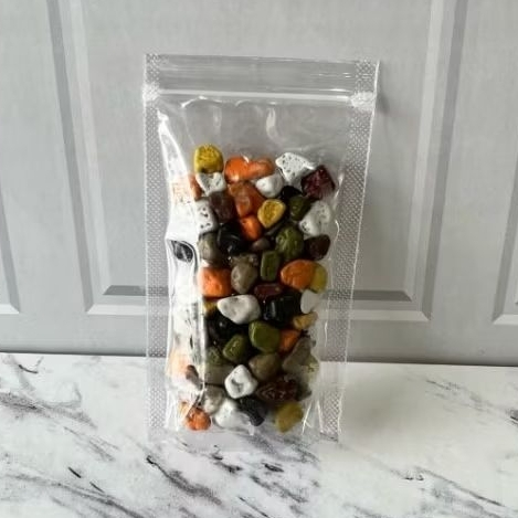 

Coklat Kerikil Turkey 100gr dan 250gr Halal Expired 2026 | Coklat Batu| Coklat Fanatik|Coklat Oleh -Oleh Haji