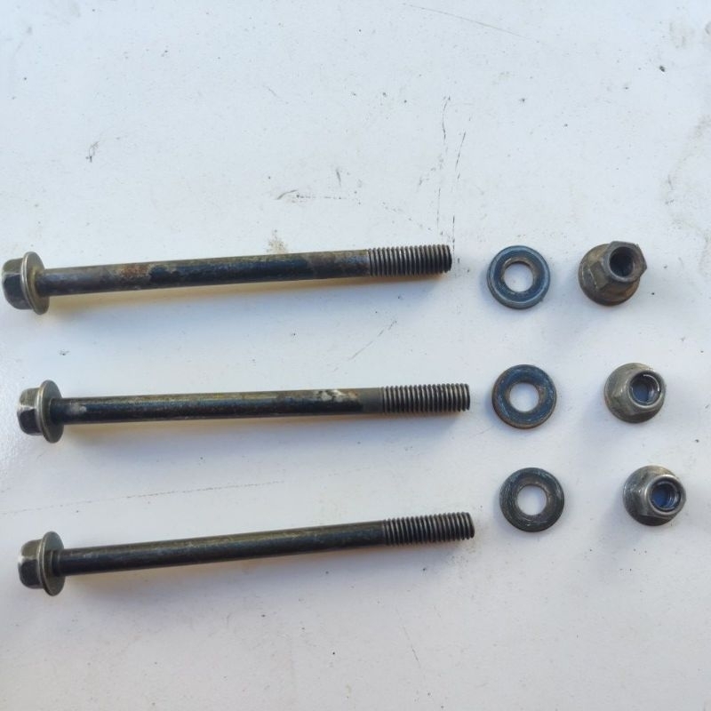 Baut mur mesin ke rangka fiz r fizr force one original alfa sigma