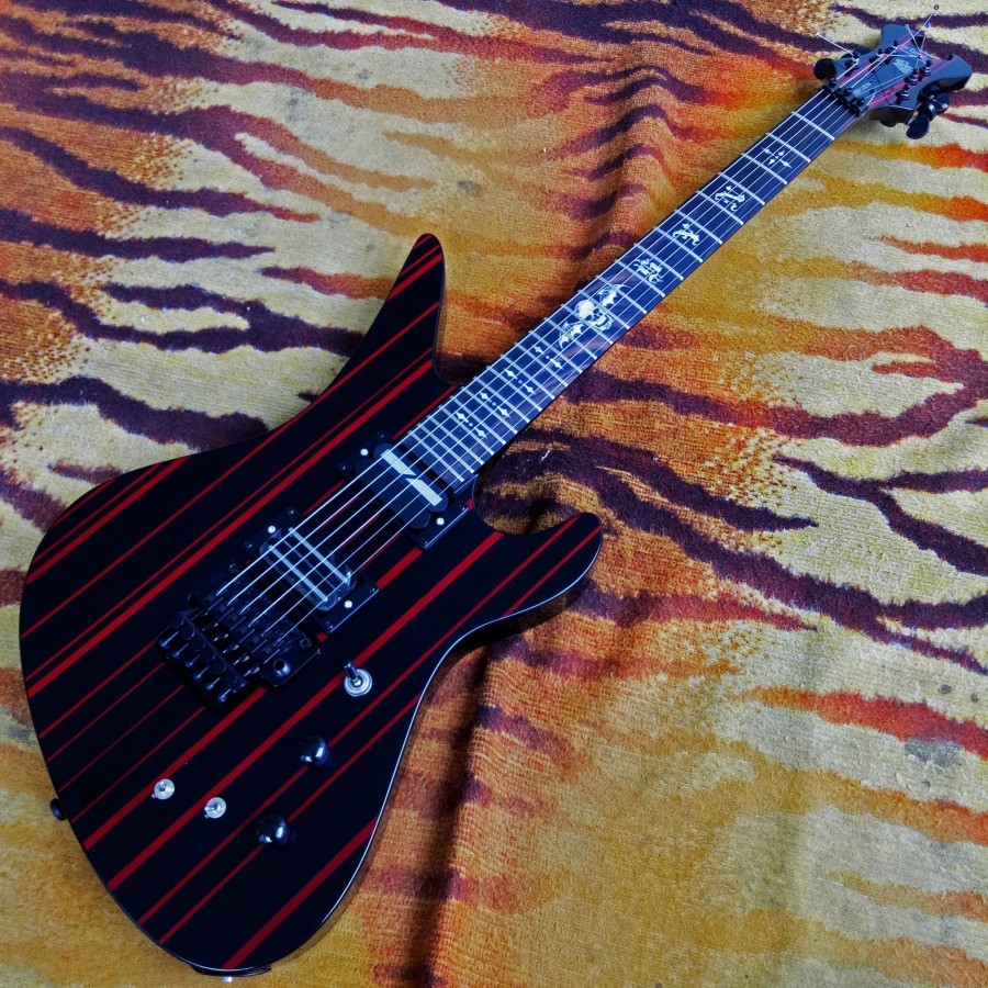 Gitar Elektrik Schecter Synyster Gates Custom Sustainiac