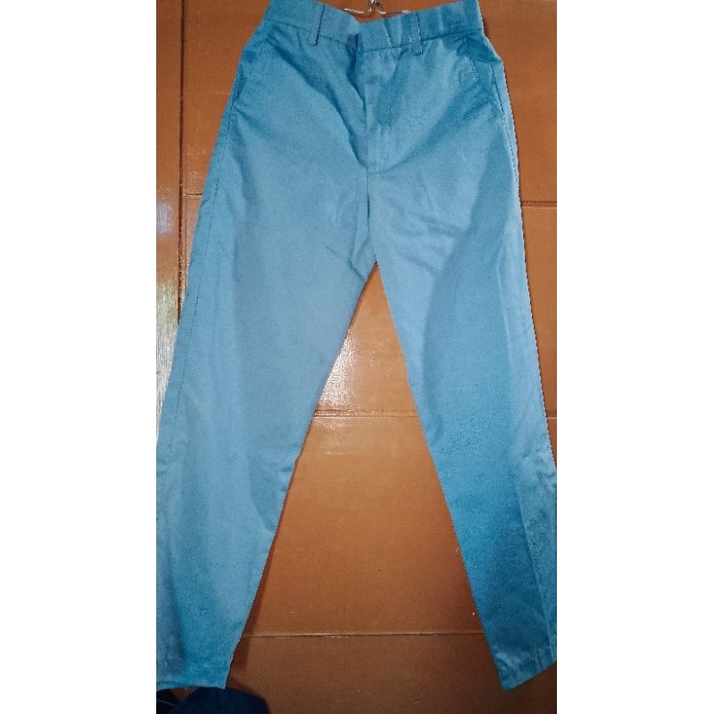rok dan celana sekolah SMA PRELOVED