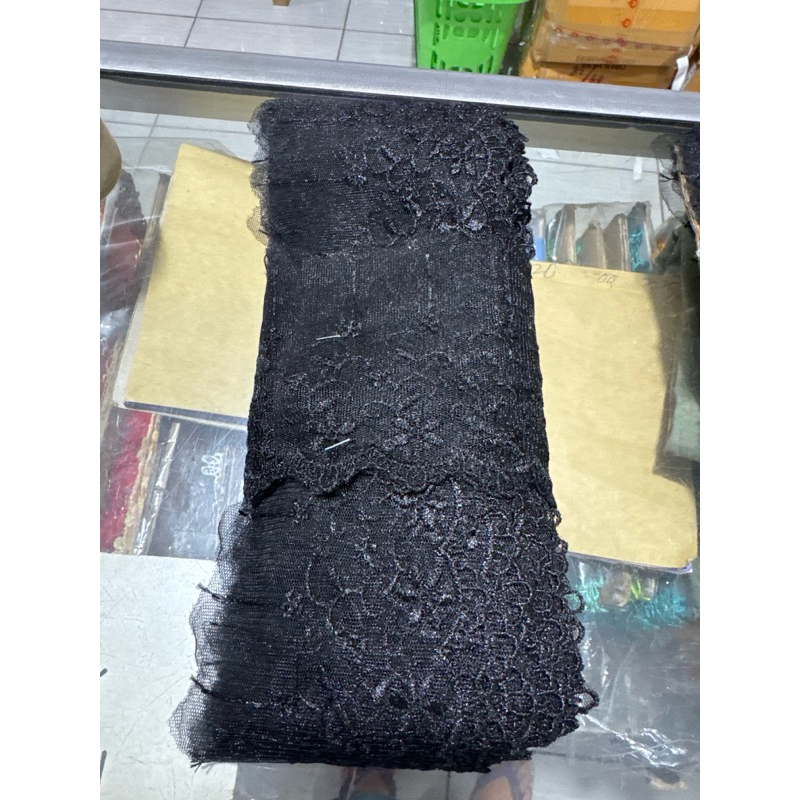 renda tile hitam 9cm