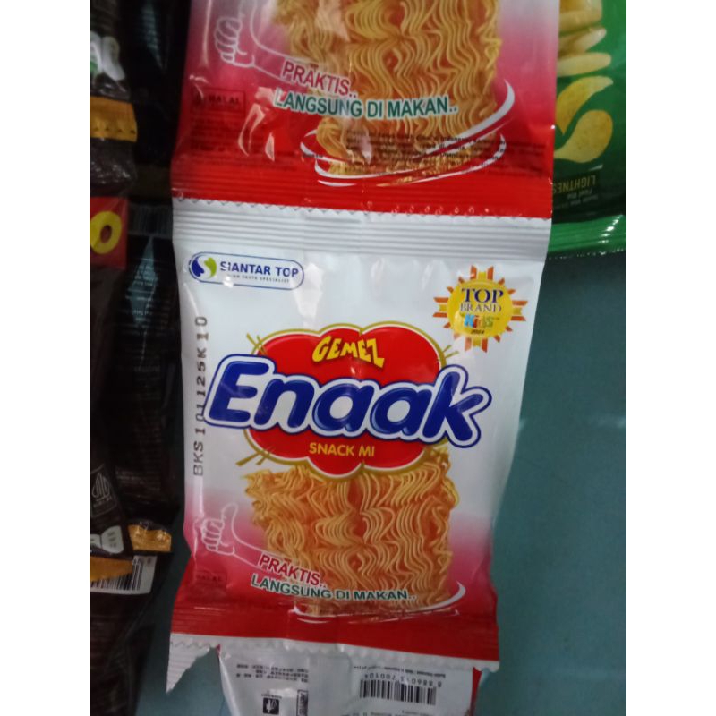 Mie Gemez Enak Snack mie 16 gr