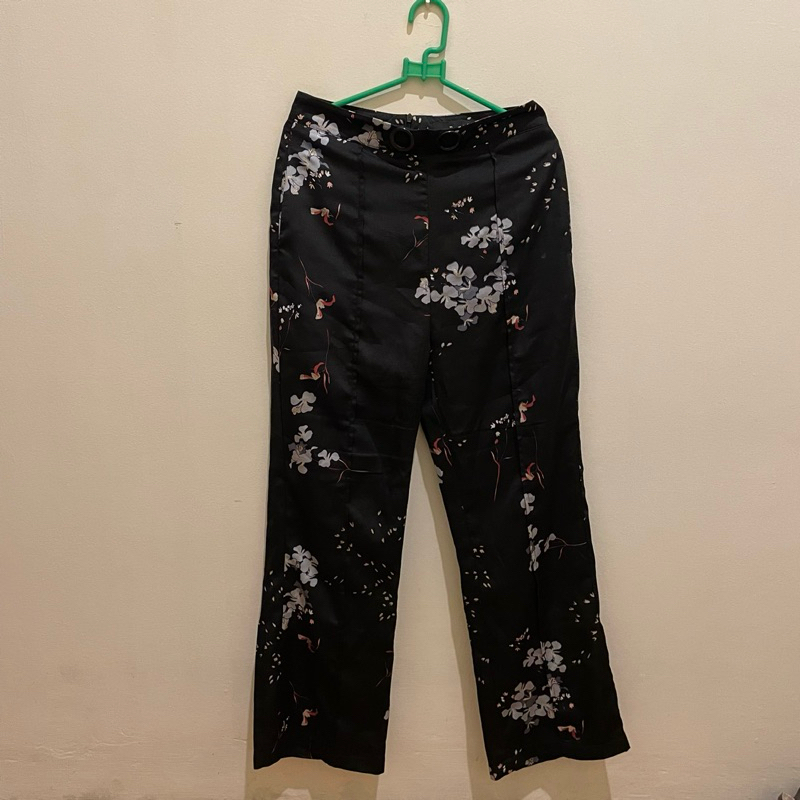 preloved celana pomelo