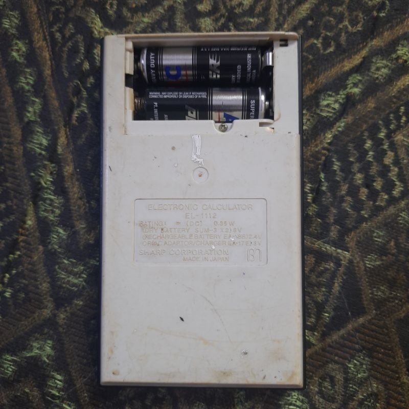 

SHARP ELSIMATE EL-1112 Vintage Calculator 1980 bekas fungsi normal