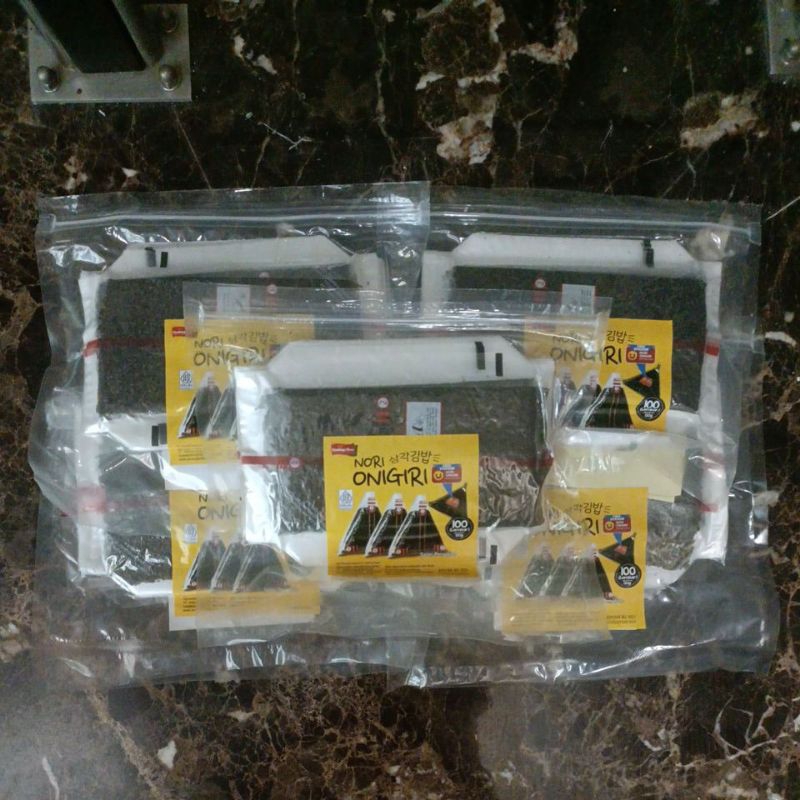 

Nori Onigiri Wrapper 100 Lembar JAVA Super Food
