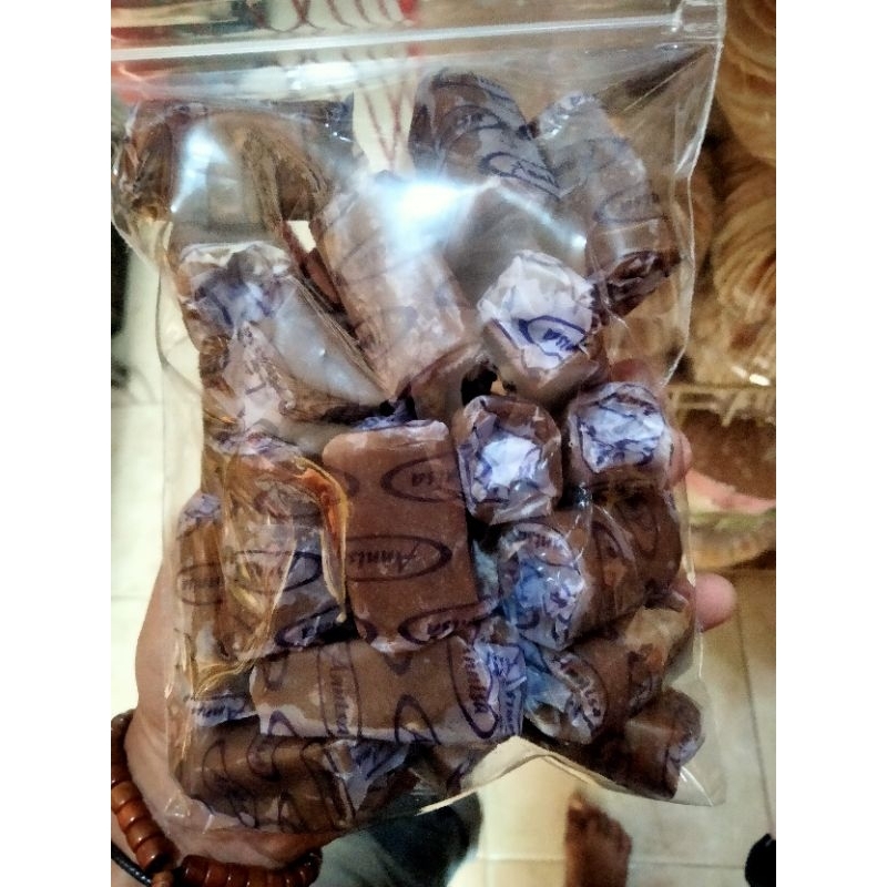 

Dodol Garut Asli Enak Lezat Manis berat isi 500gram