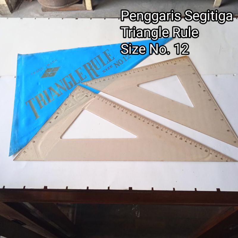 

Dapat 2 Penggaris Segitiga Triangle RuleTersedia berbagai ukuran: No. 4, 5, 6, 8, 10, dan 12