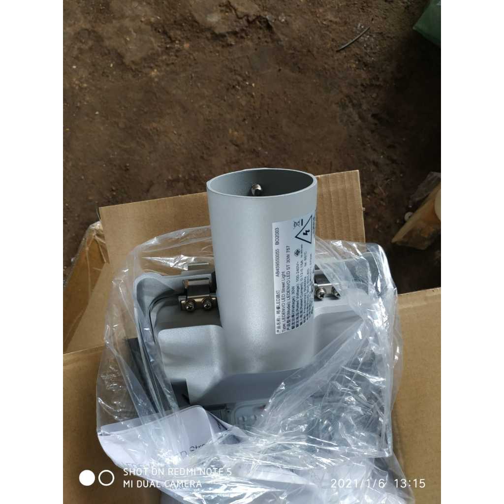 Lampu PJU Osram Ledenvo 30W 220V AC