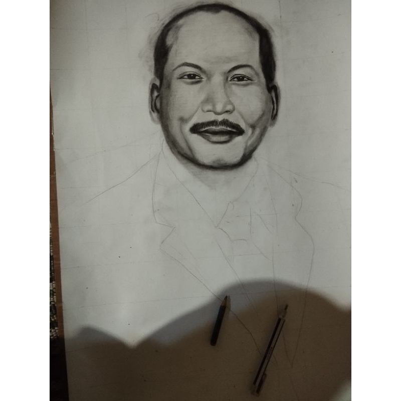 

Sketsa Wajah Custom A4, A3, A2 realist /Free Figura untuk A4, A3 yaaa