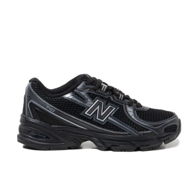 SUP // NB 740 BLACK SILVER