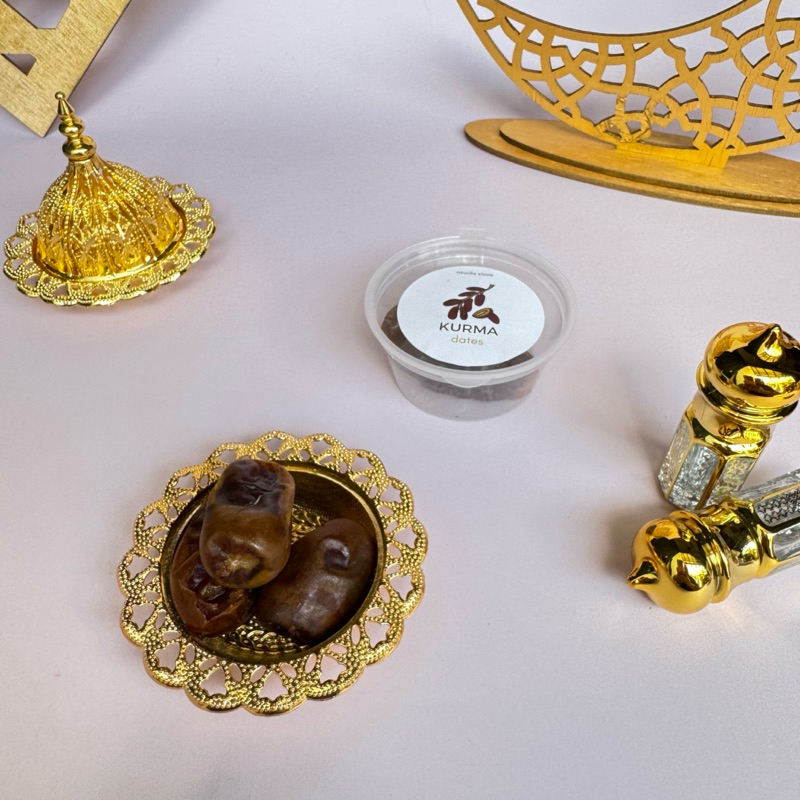 

Paket Kurma | Thinwall 35 ml 50ml | Paket Souvenir Oleh-oleh umroh dan haji | Hampers | Dates | Mekkah | Madinah
