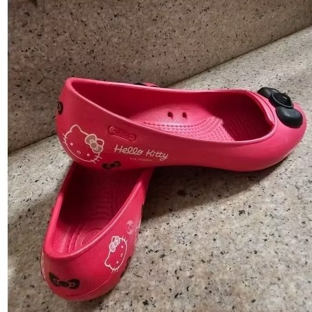 sepatu Crocs hellokitty original kekinian wanita shoes flat