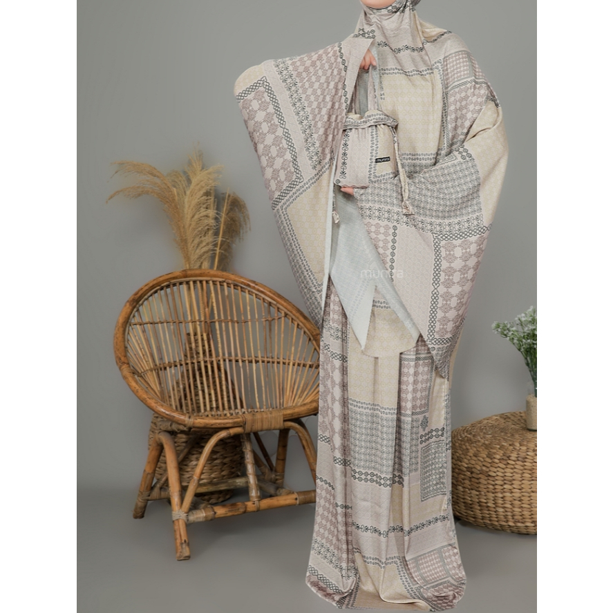 Mukena UKHTI MUNIRA Mazaya Mukena Motif Armani Silk Print Lembut Halus Include Tas