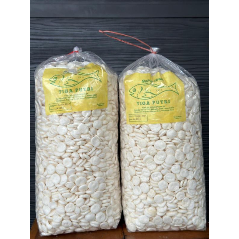 

KEMPLANG KANCING SUPER KRUPUK ASLI SUPER IKAN TENGGIRI KHAS PALEMBANG KEMASAN 250GRAM