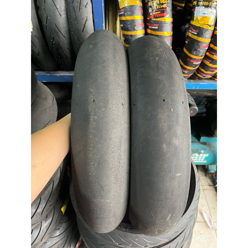 dunlop slick 120/70-17 dan 140/70-17