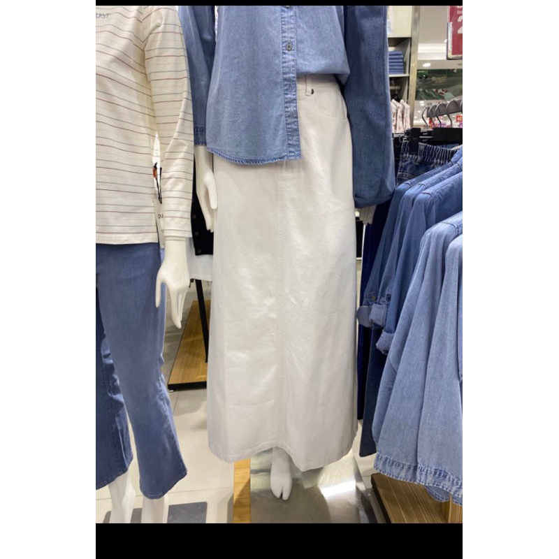 rok jeans putih merk dust original merk matahari