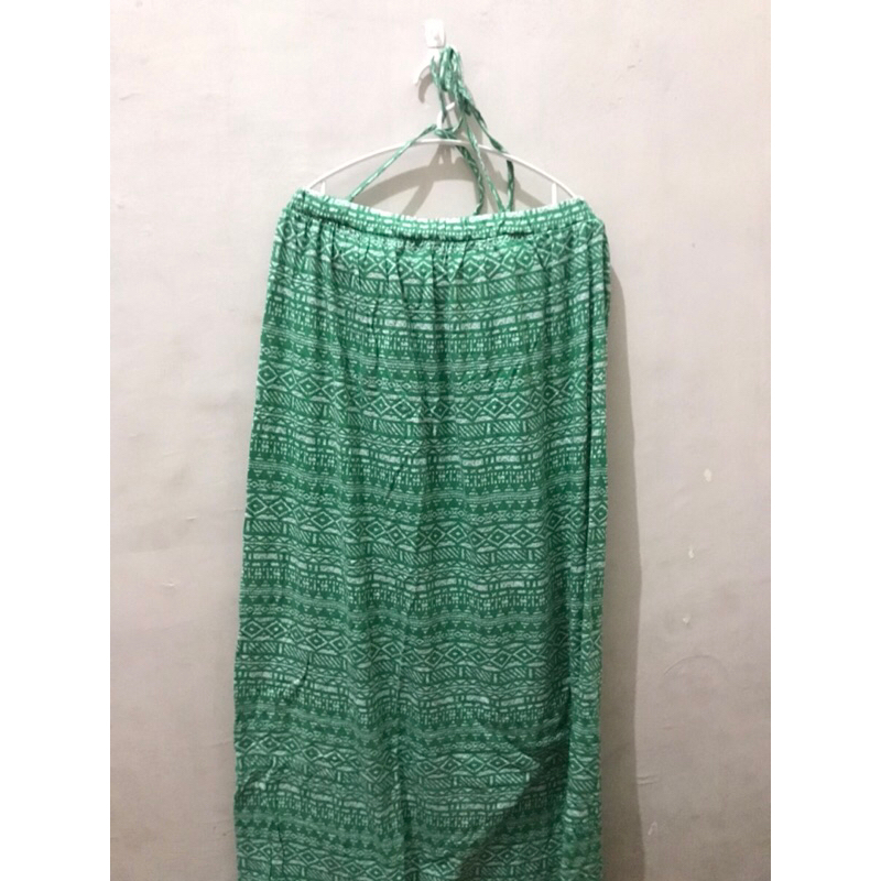 GU UNIQLO DRESS PANTAI HIJAU TALI LEHER