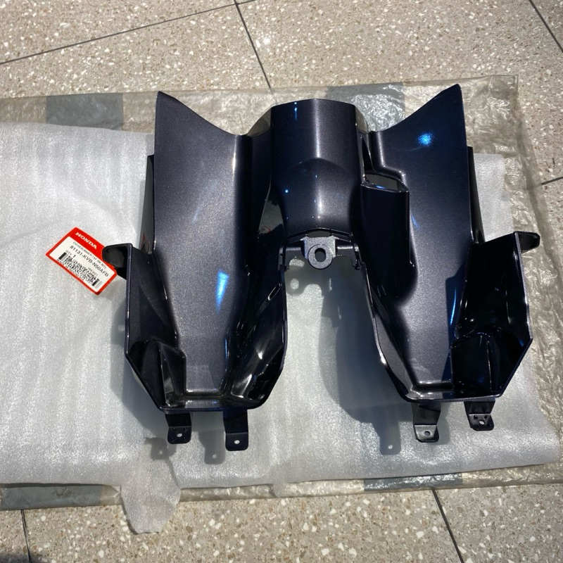 COVER KONTAK LACI VARIO TECHNO 110 KARBU HITAM METALIK 81131 KVB N50AFB ORIGINAL AHM