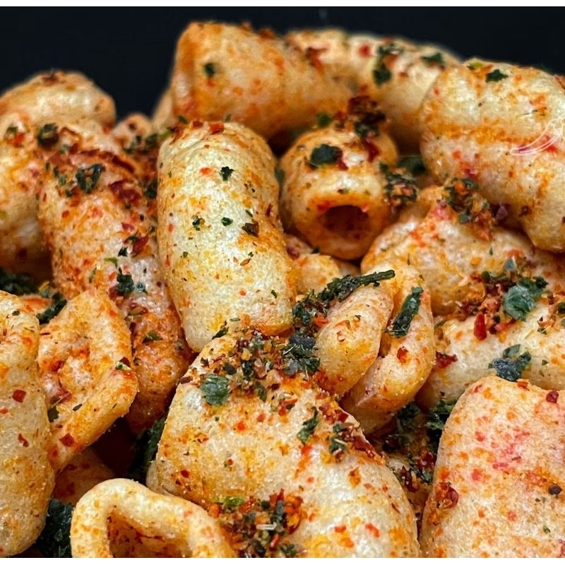 

MAKARONI GORENG GURIH / DELON / 250gr / CEMILAN PEDAS DAUN JERUK / MAKANAN RINGAN