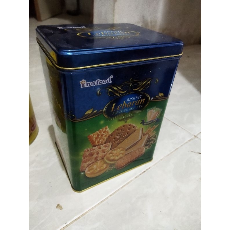 

jajanan/assorted biscuit