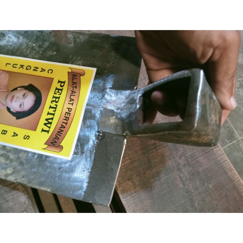 Lionmarket Pacul/Cangkul Pertiwi Asli Blitar Original Anti Lengket Cangkul Original Bahan Baja Isen