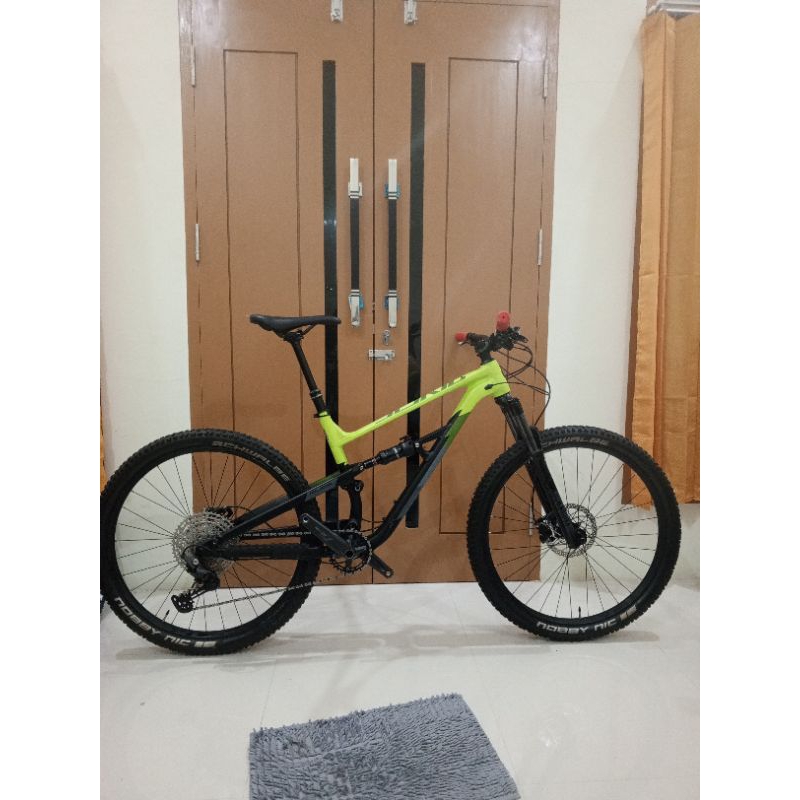 Polygon siskiu D7 2024 M/27.5 mulus like new original gan