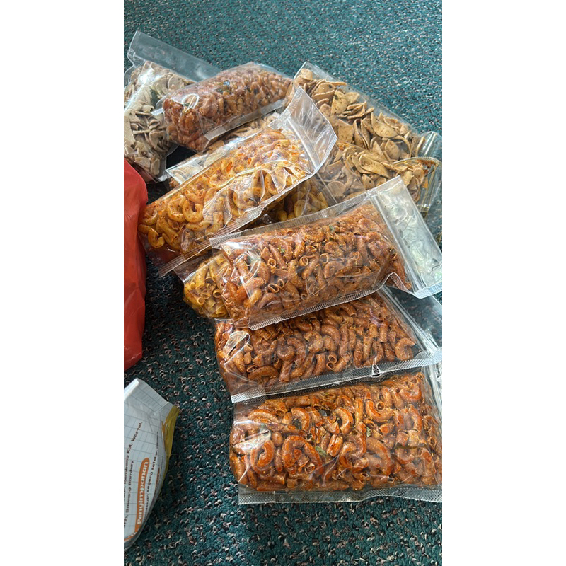 

makaroni cikruh & basreng cikruh