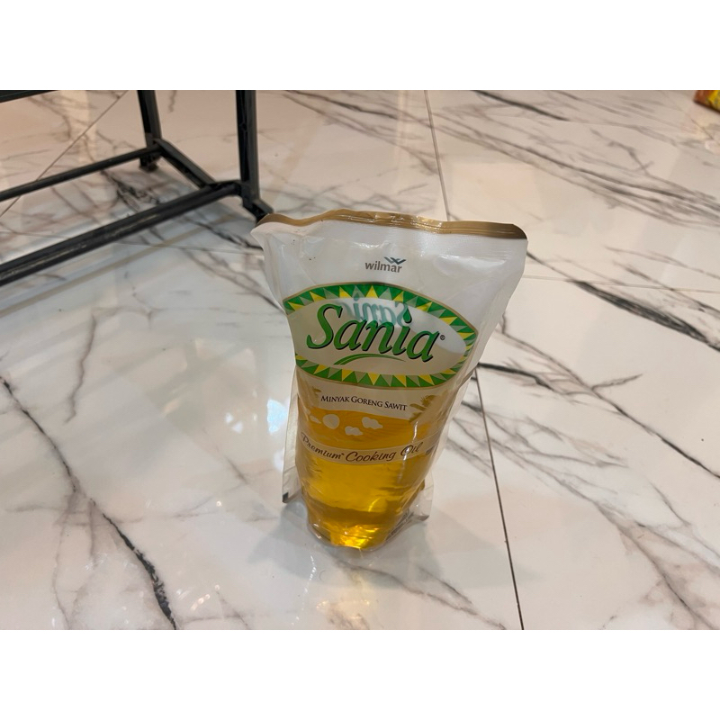 

Minyak goreng sania kemasan 1L, minyak goreng dengan kualitas terbaik Oil Kelapa Zaitun
