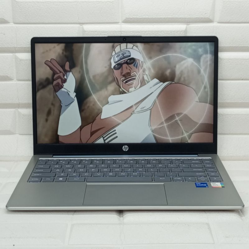 Laptop Hp 14-EP0002TU Intel Core i5-1335U 8/512gb Iris