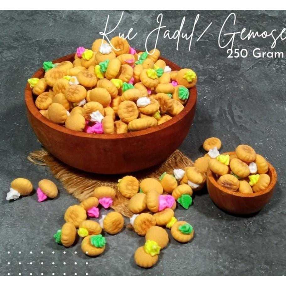 

Kue Jadul Gemrose Premium Bikin Nagih Snack Viral