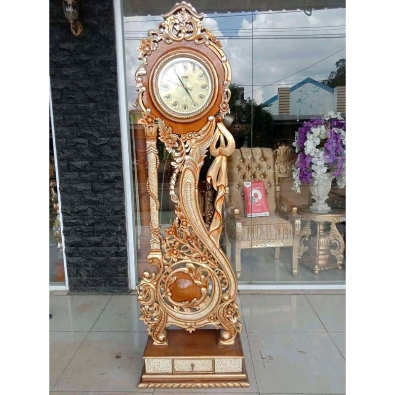 jam gadang kayu jati