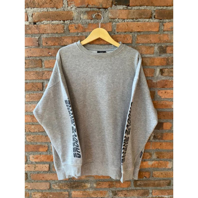 Crewneck Groove Rhyme