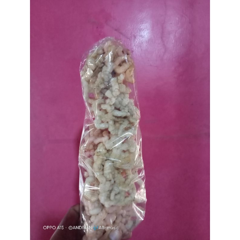 

CEMILAN KERUPUK MELARAT GURIH RENYAH KHAS CIREBON