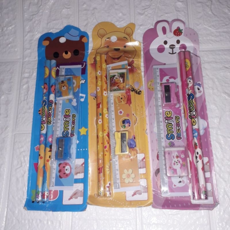 

MAWBELI Set Stationery Anak 5in1 Mini Gift Paket Alat Tulis Lengkap Karakter Doraemon Hello Kitty Cars Girls Kekinian Imut Banget Hijau Biru Merah Pink Cocok Buat Mini Gift Anak-anak Dengan Karakter Yang Imut Pasti Suka Gift Kado Hadiah Paket Menulis COD