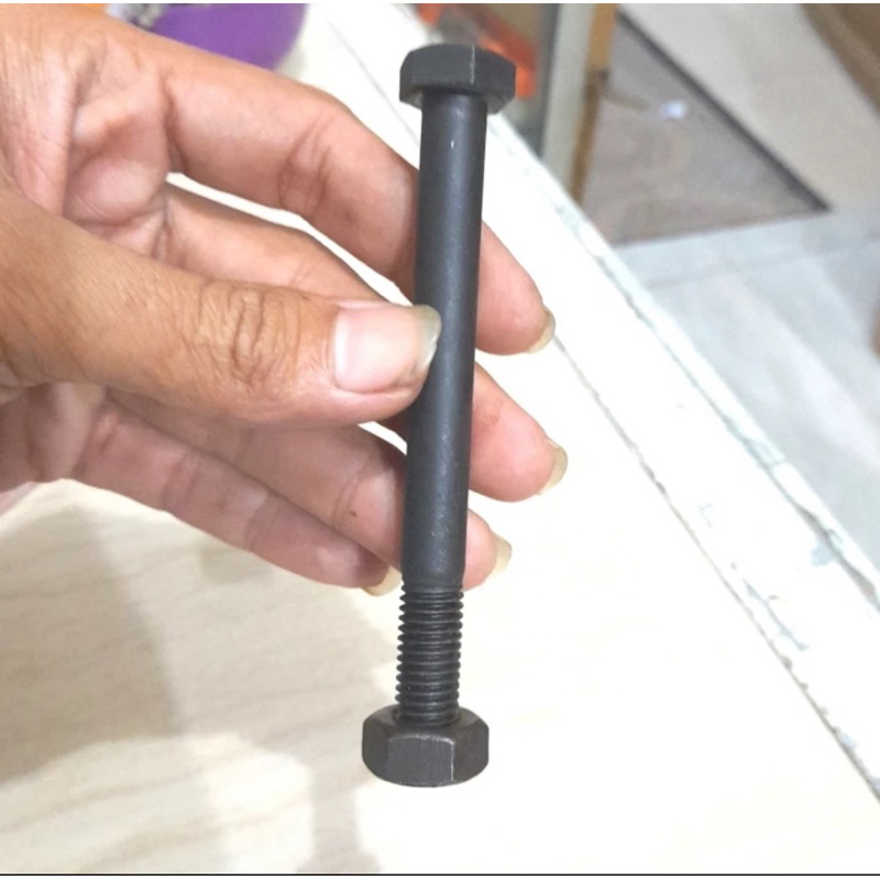 baut baja M10x100 Baut Mur Baja 8.8 half drat baja Hitam kunci 17
